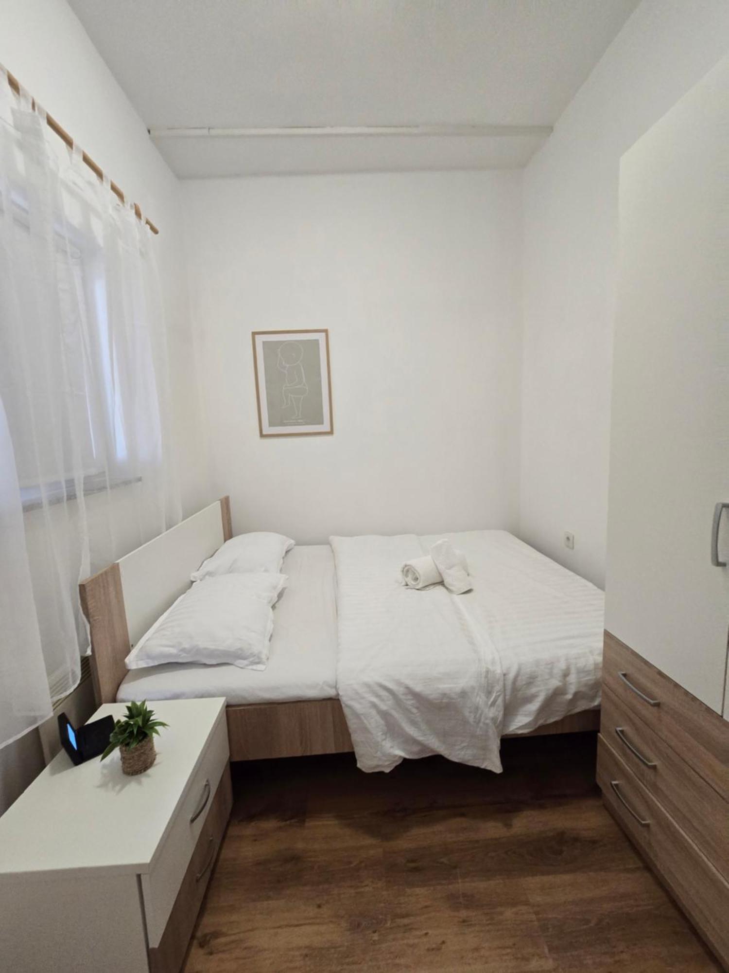 Apartments Roko Pridraga Экстерьер фото